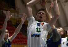 Zwycięstwo koszykarzy Stalówki z Akademikami z Rzeszowa