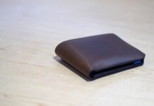 Roztargniony senior zgubił portfel, dzięki uczciwemu znalazcy odzyskał zgubę